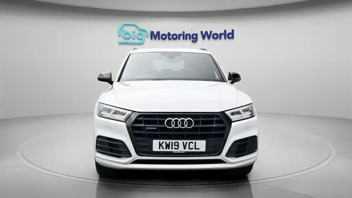 Used Audi Q5 Black Edition 190 HP (139 kW) 2019 White SUV