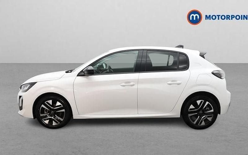 Used Peugeot 208 Allure 101 HP (74 kW) 2025 White Hatchback