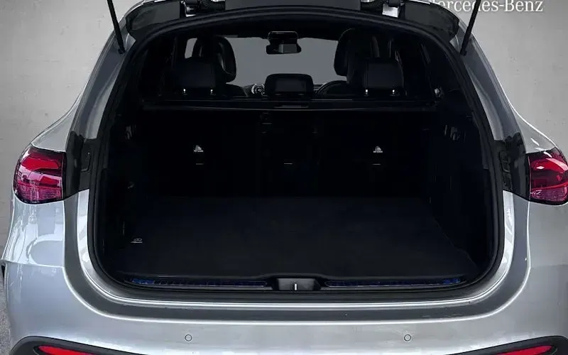 Used Mercedes GLC300 AMG line 269 HP (197 kW) 2025 Silver SUV