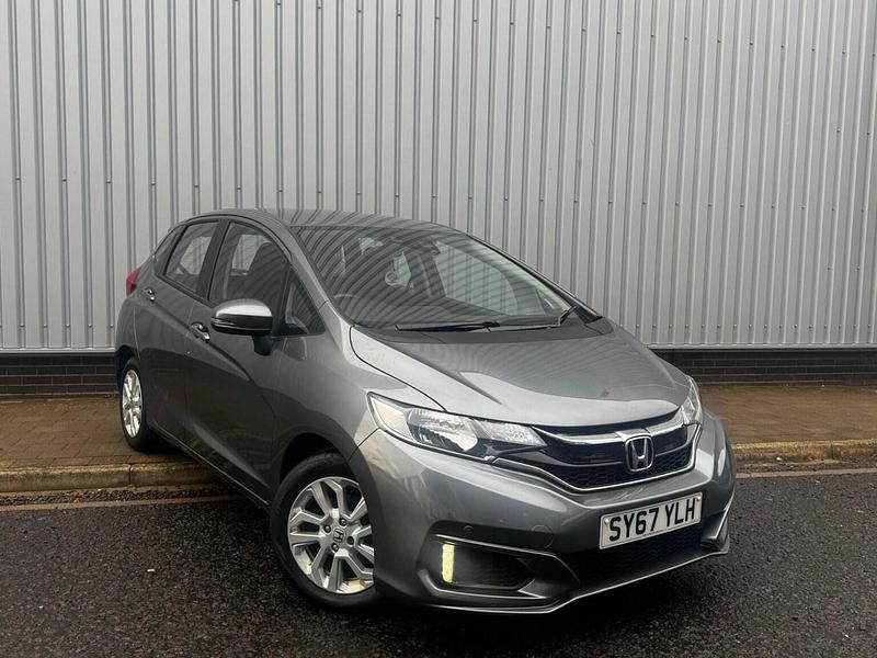 Used Honda Jazz SE 102 HP (75 kW) 2017 Grey Hatchback