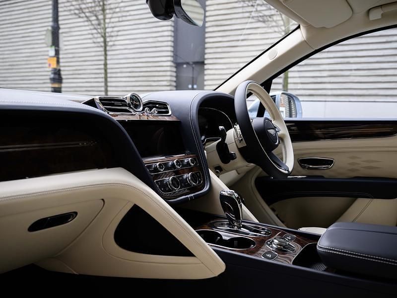 Used Bentley Bentayga 2025 Silver frost SUV