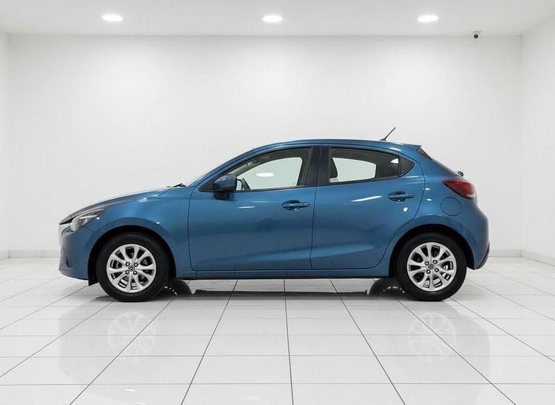 Used Mazda 2 90 HP (66 kW) 2018 Blue Hatchback