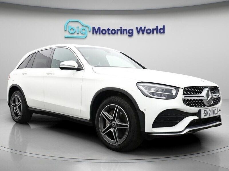 White Used 2021 Mercedes GLC300e AMG line SUV | £26,800 (Fair price) - Image 1/4