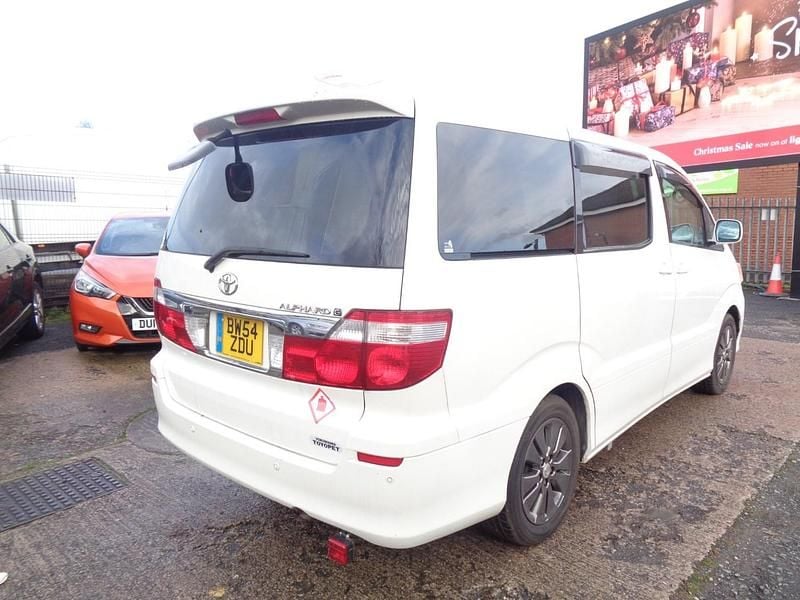 Usado Toyota Alphard 2018 Branco Monovolume