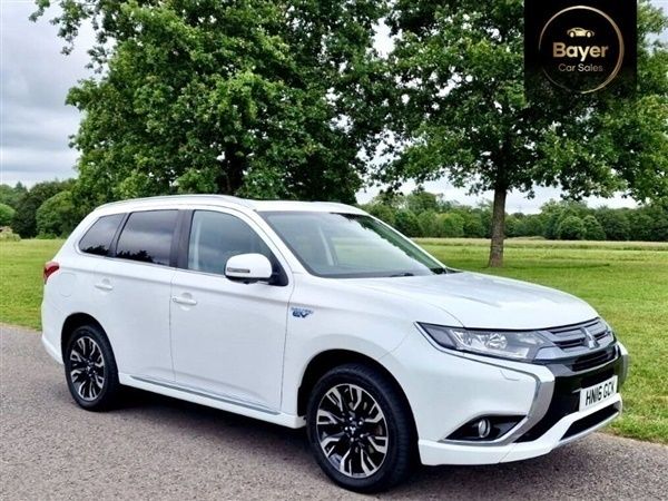 White Used 2016 Mitsubishi Outlander SUV | £8,285 (Fair price) - Image 1/1
