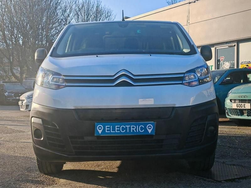 Used Citroën Dispatch 98 kW (134 HP) 2023 White MPV