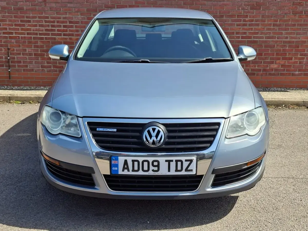 Used VW Passat 2009 Grey Sedan