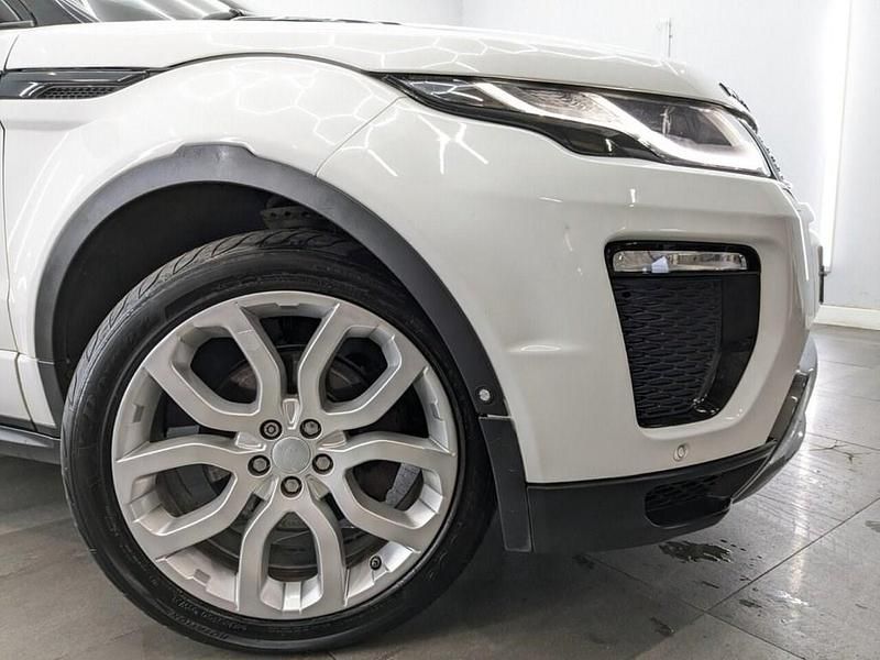 Used Land Rover Range Rover evoque HSE Dynamic 180 HP (132 kW) 2015 White SUV