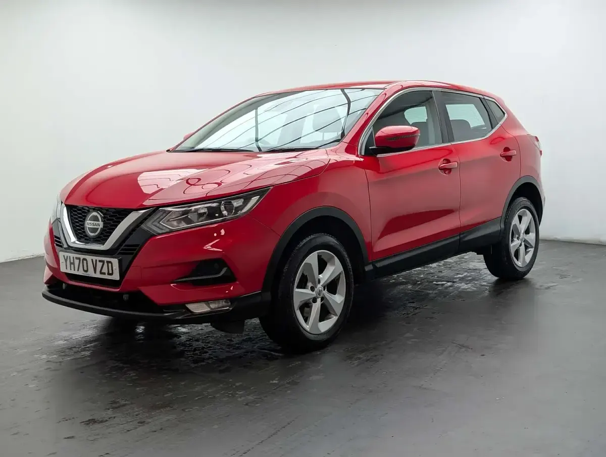 Used Nissan Qashqai Acenta Premium 2020 Red SUV