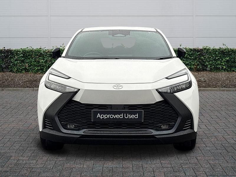 Used Toyota C-HR Design 2025 White SUV