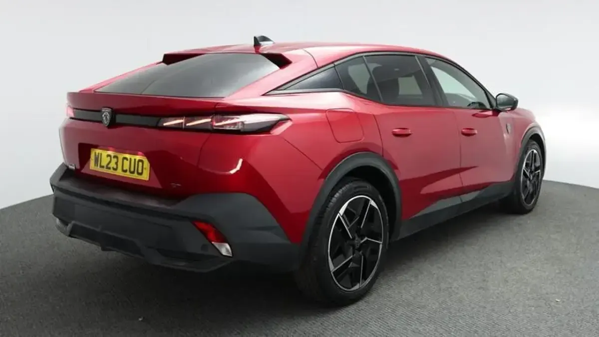Used Peugeot 408 GTi 130 HP (95 kW) 2023 Red SUV