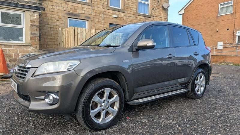 Used Toyota RAV4 2011 Beige Estate