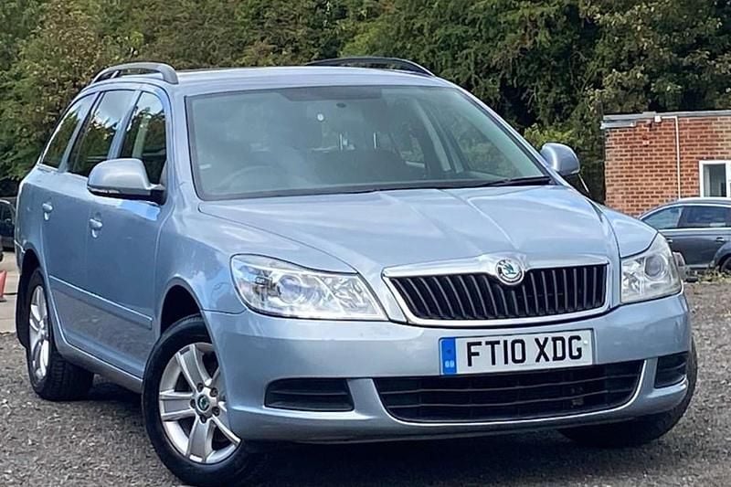 Blue Used 2010 Skoda Octavia SE Estate | £2,499 (Fair price) - Image 1/1