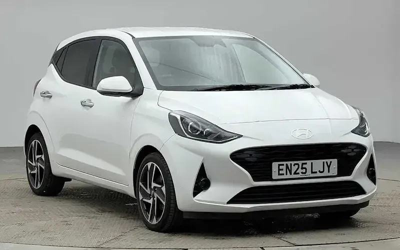 Used Hyundai i10 Premium 79 HP (58 kW) 2025 Hatchback