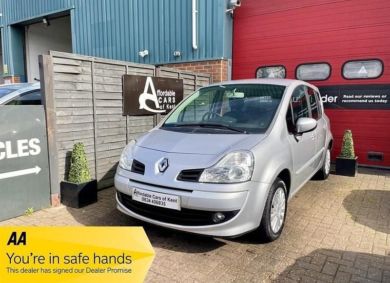 Silver Used 2011 Renault Grand Modus Dynamique MPV | £5,995 (Expensive) - Image 1/3