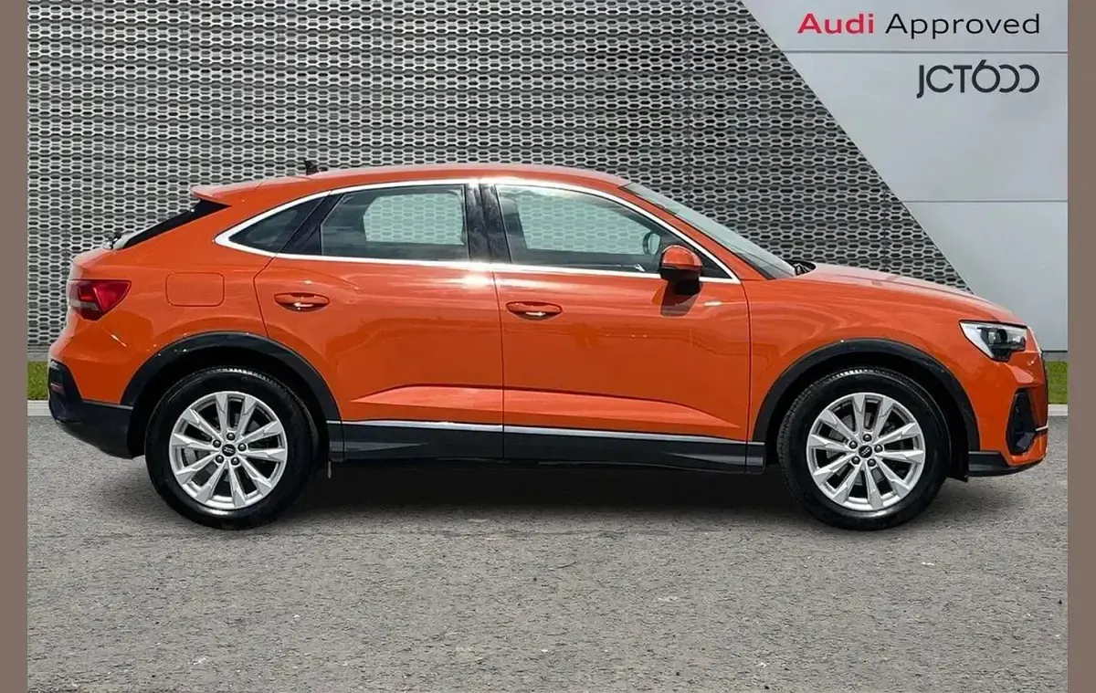 Used Audi Q3 Sport 150 HP (110 kW) 2024 Orange SUV
