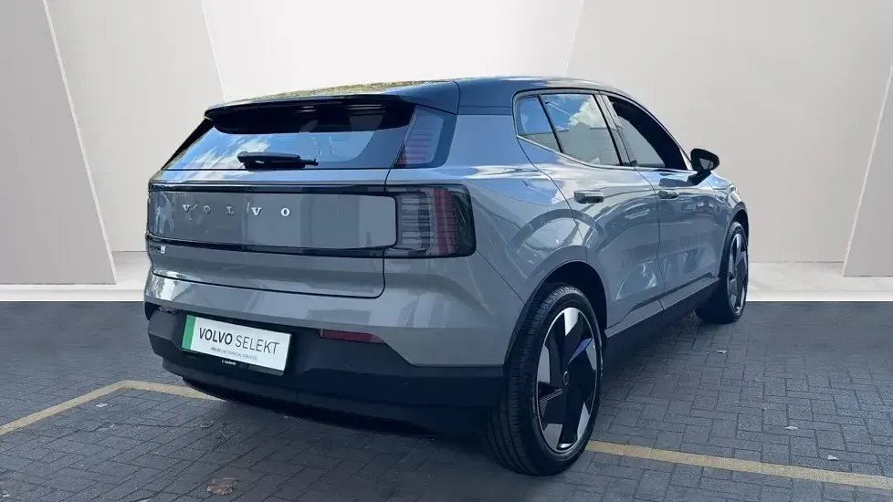 Usado Volvo EX30 Performance 314 kW (428 HP) 2025 Cinzento SUV