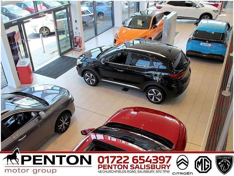 Used MG MG4 EV 319 kW (435 HP) 2023 Orange Hatchback