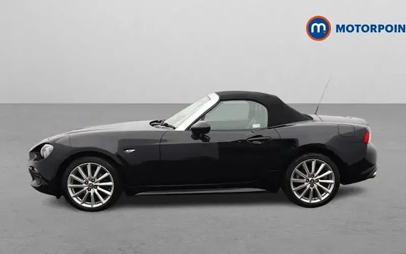 Used Fiat 124 Spider Lusso Plus 140 HP (102 kW) 2017 Black Cabriolet