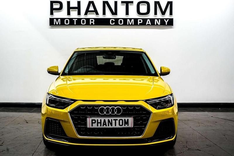 Used Audi A1 Sportback Sport 110 HP (80 kW) 2022 Yellow Hatchback
