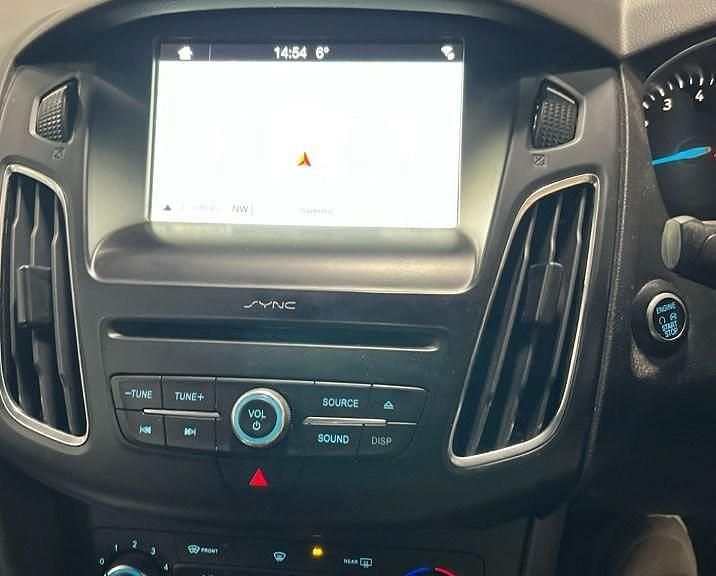 Used Ford Focus ST-Line 140 HP (102 kW) 2018 Grey Estate