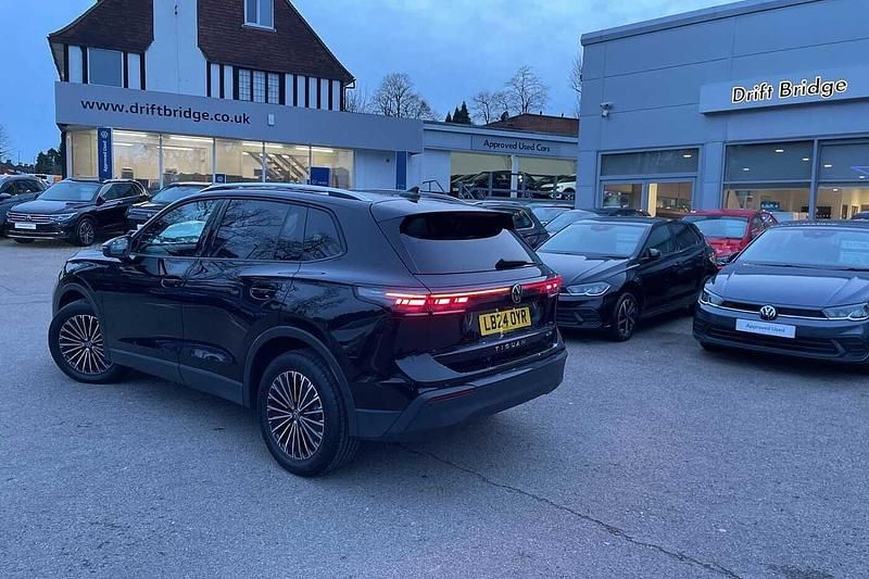 Used VW Tiguan Match 150 HP (110 kW) 2024 Black SUV