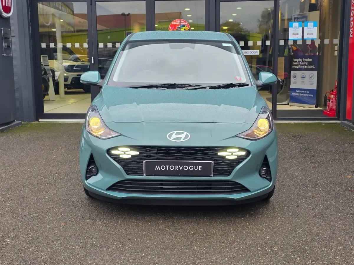 Nowe Hyundai i10 Premium 63 KM (46 kW) 2025 Zielony Hatchback