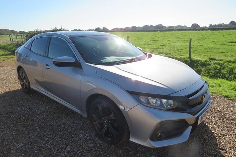 Silver Used 2018 Honda Civic EX Hatchback | £9,950 (Fair price) - Image 1/1