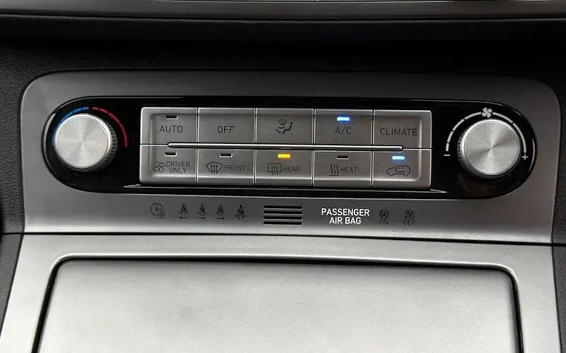 Used Hyundai Kona Premium 100 kW (136 HP) 2022 Grey SUV