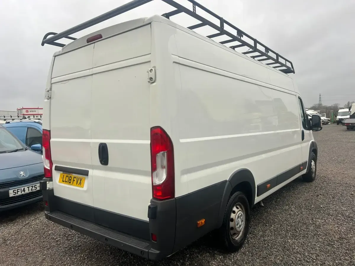 Used Citroën Relay 130 HP (95 kW) 2018 White Van