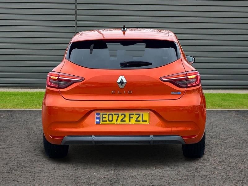 Used Renault Clio V RS Line 145 HP (106 kW) 2022 Orange Hatchback