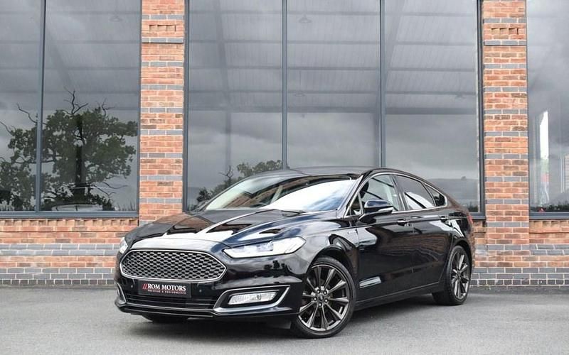 Black Used 2017 Ford Mondeo Vignale Hatchback | £11,350 (A bit pricey) - Image 1/4