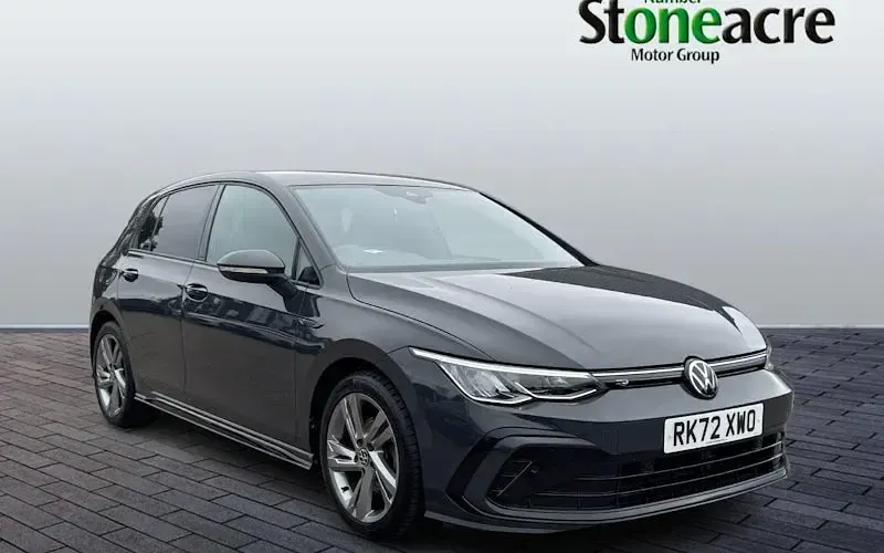 Used VW Golf VIII R-line 131 HP (96 kW) 2024 Hatchback