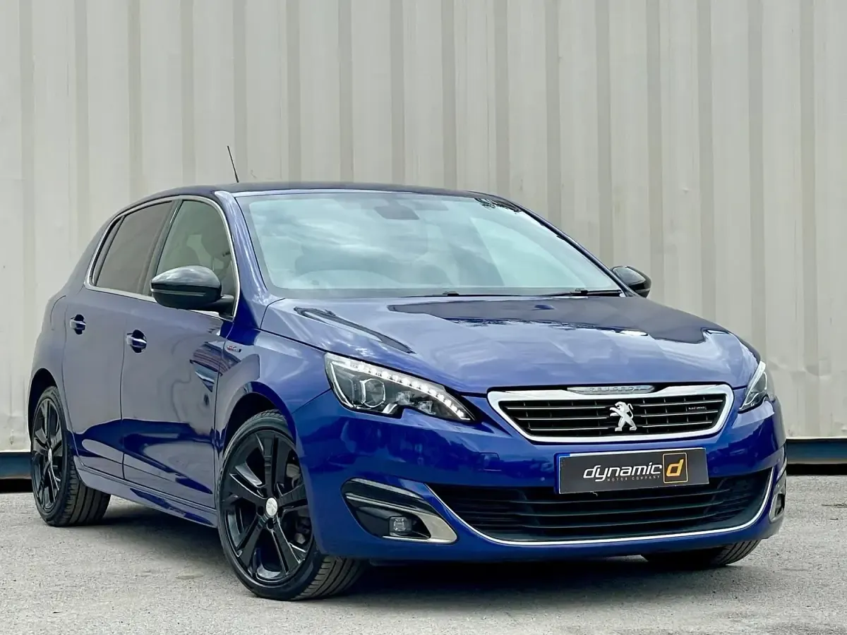 Used Peugeot 308 GT-line 120 HP (88 kW) 2017 Blue Hatchback