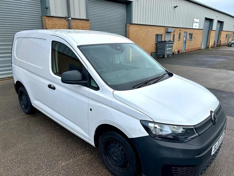 Used VW Caddy S 102 HP (75 kW) 2022 White MPV
