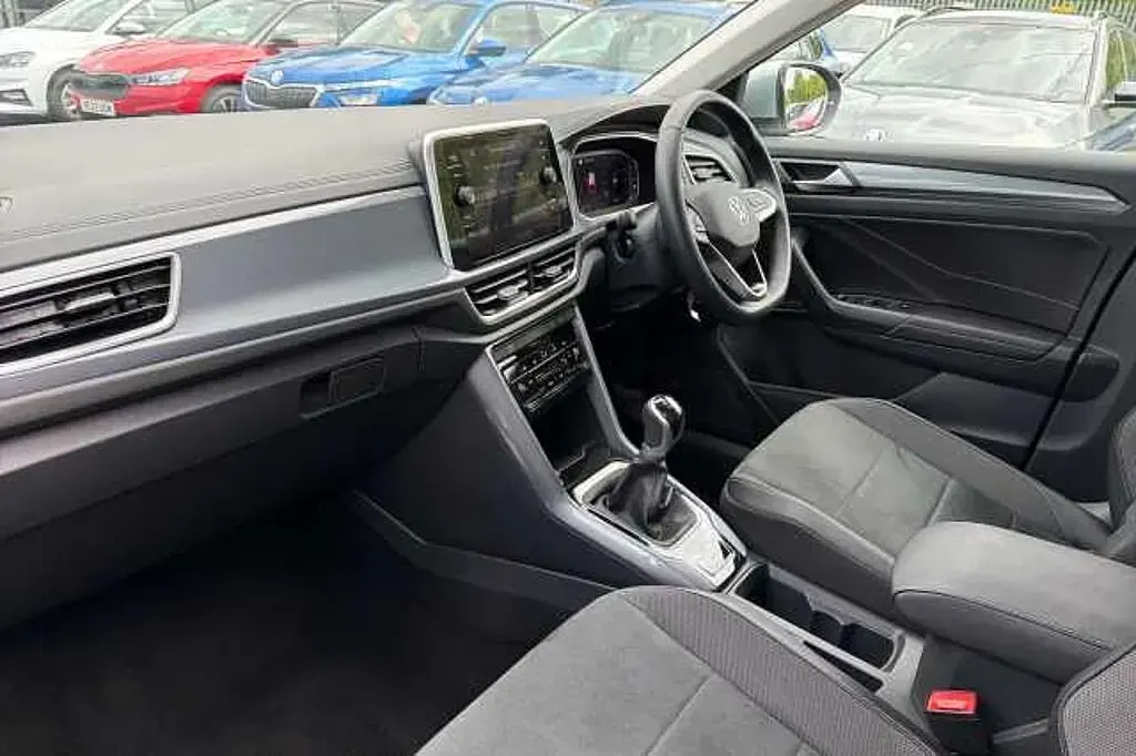 Używany VW T-Roc Style 150 KM (110 kW) 2025 Srebrny SUV