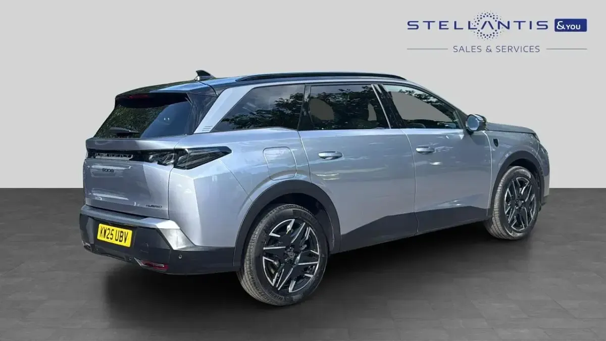 Used Peugeot 5008 GT 134 HP (98 kW) 2025 Grey SUV