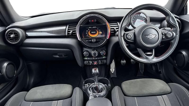Used Mini John Cooper Works 231 HP (169 kW) 2017 Red Hatchback