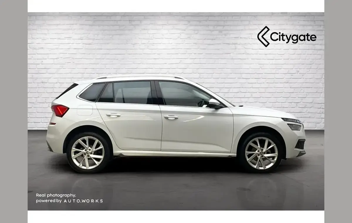 Used Skoda Kamiq SE L Executive 110 HP (80 kW) 2024 White SUV
