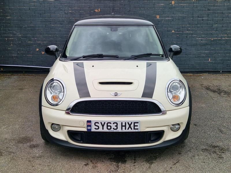 Used Mini Cooper SD Hatch 2013 White Hatchback