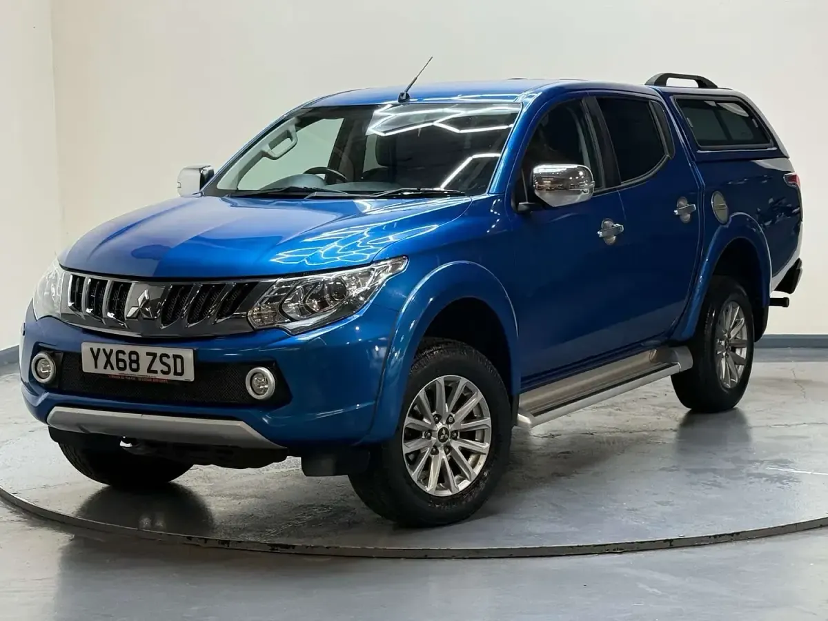 Used Mitsubishi L200 181 HP (133 kW) 2018 Blue Pickup