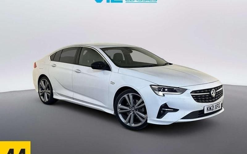 Used Vauxhall Insignia Sport 203 HP (149 kW) 2021 White Hatchback