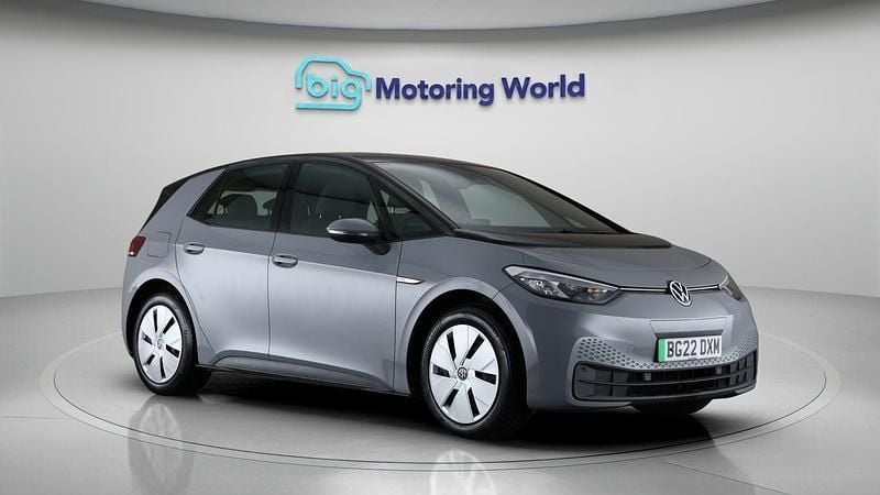 Used 2022 VW ID.3 Pro Performance Hatchback | £13,300 (Fair price) - Image 1/4