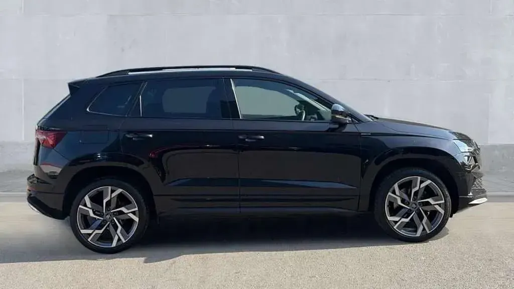 Used Skoda Karoq SportLine 150 HP (110 kW) 2025 Black SUV