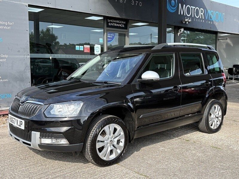 Black Used 2017 Skoda Yeti Drive SUV | £10,495 (Fair price) - Image 1/4