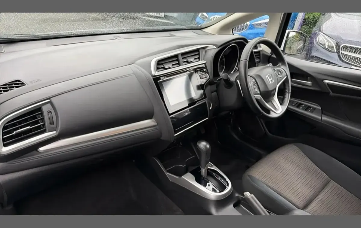 Used Honda Jazz EX 102 HP (75 kW) 2018 White Hatchback