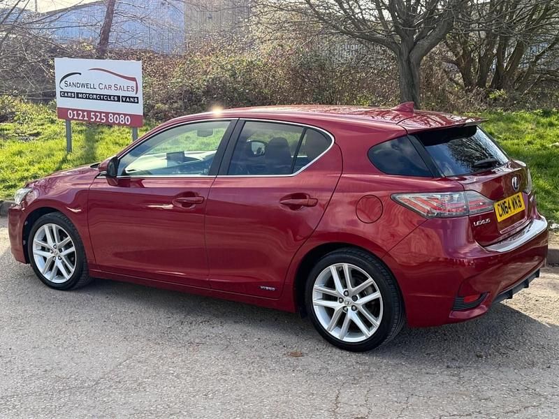 Used Lexus CT200h 2014 Red Hatchback