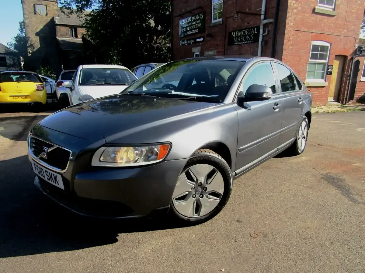 Used Volvo S40 115 HP (84 kW) 2010 Grey Sedan