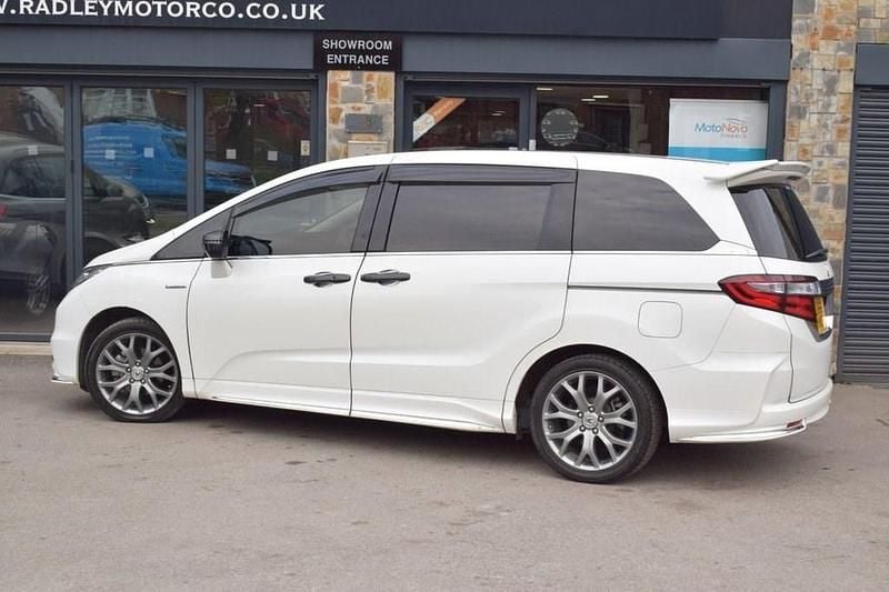 Used Honda Odyssey Hybrid 2023 White MPV