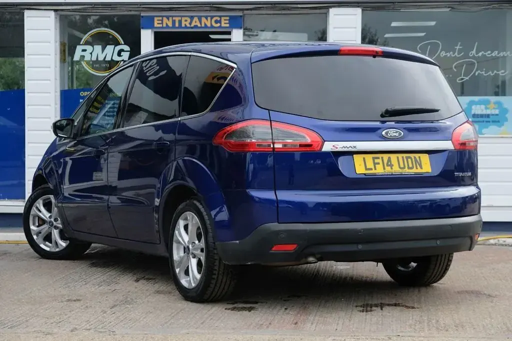 Used Ford S-MAX Titanium 115 HP (84 kW) 2014 Blue MPV
